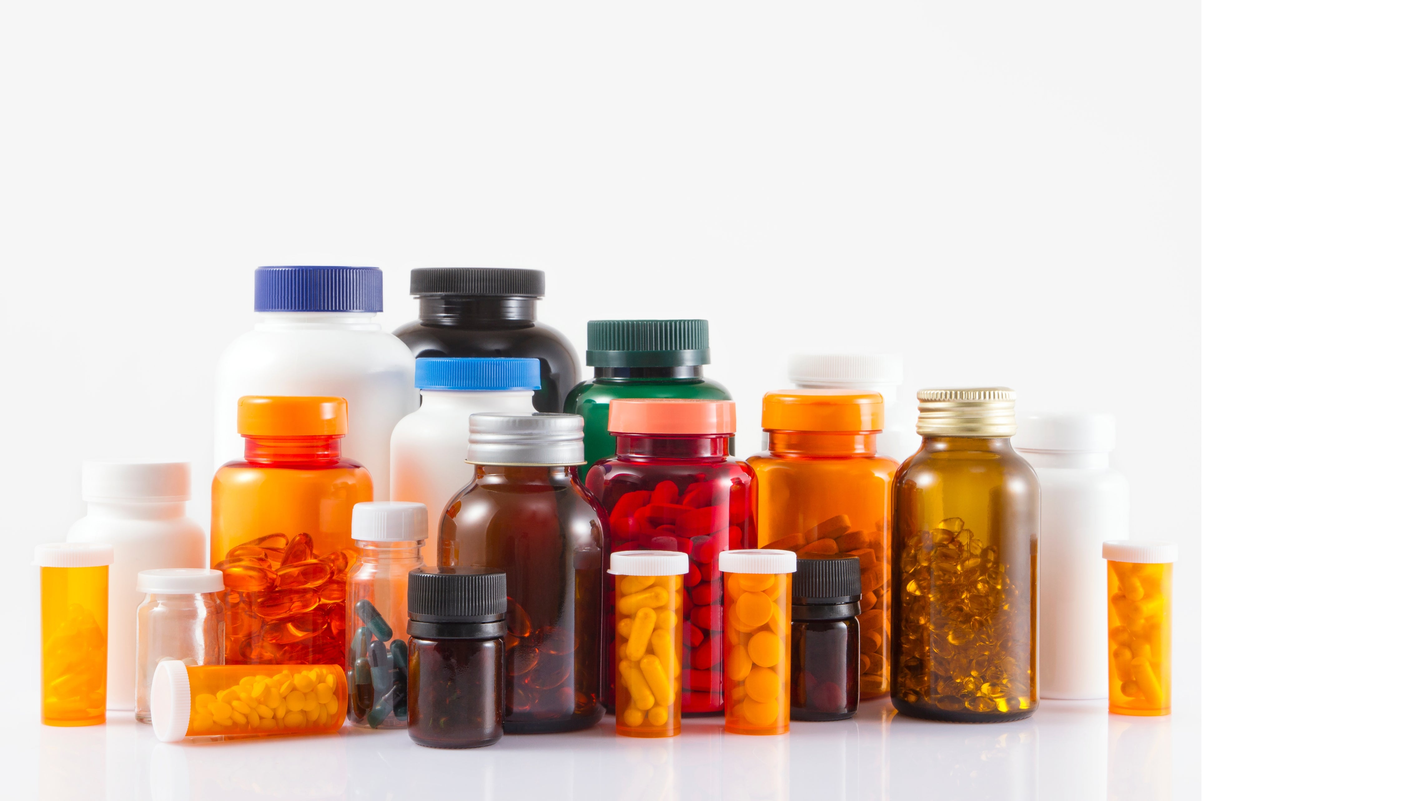 Going Beyond HDPE: The Rise of PET Bottles in Pharma Containers and the Current Market Trends